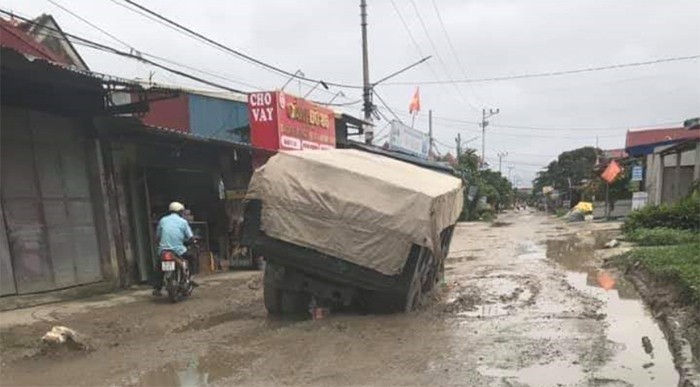 Kinh hoang tuyen duong “dam lay”, bay nguoi di duong o Hai Phong-Hinh-5