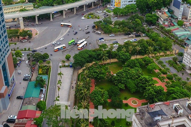 Toan canh tuyen duong tram ty Ha Noi dang trien khai sau 15 nam 'dap chieu'-Hinh-7