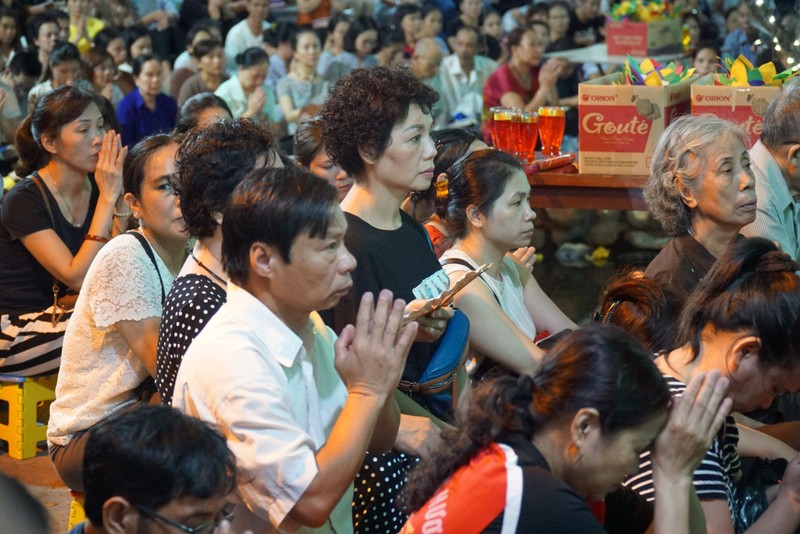 Nguoi Ha Noi bat ngo voi chua Phuc Khanh Mua Vu Lan-Hinh-5