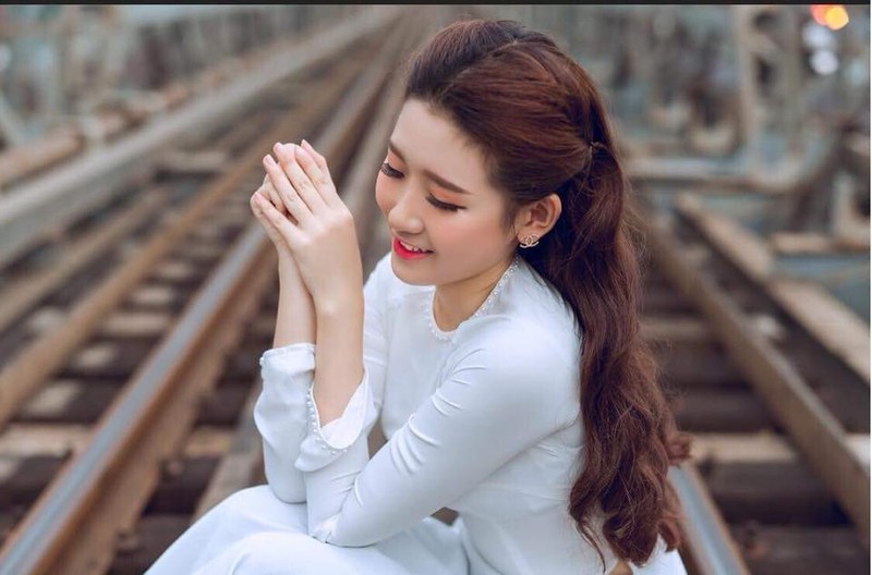 Co gai xinh dep nghi bi cua co tren o to viet gi truoc khi bi giet?-Hinh-4