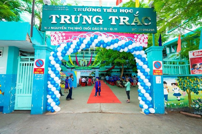 22 hoc sinh tieu hoc Trung Trac TP HCM nghi ngo doc: “Lat” ho so ngo doc hoc duong VN