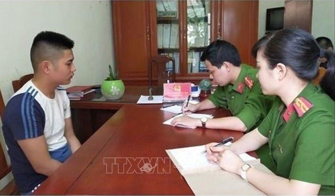 Mo “tiec ma tuy” mung sinh nhat: Chan dung tieu thu, cong tu thac loan-Hinh-2