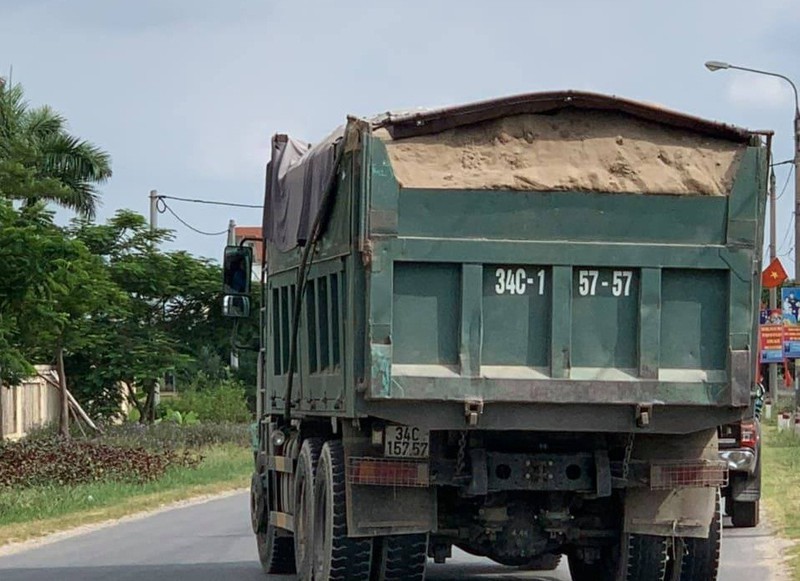 Tin nong ngay 16/7: Khoi to vu an lien quan den lai xe cua chu tich Ha Noi-Hinh-2