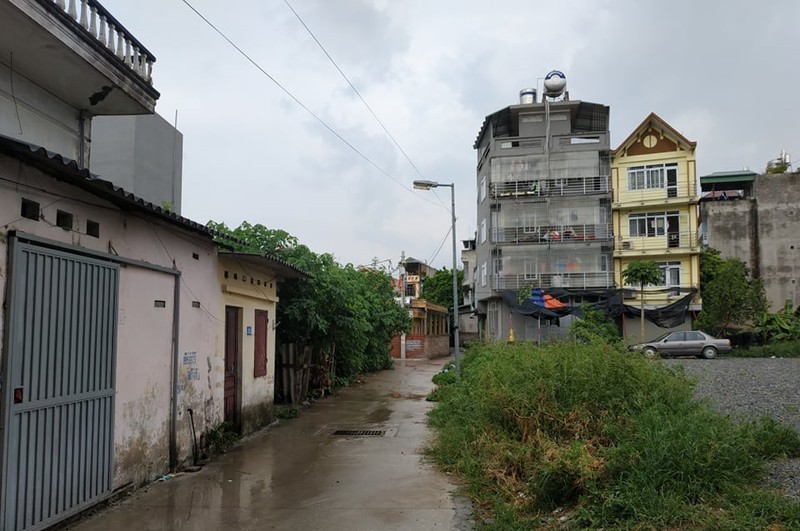 Dang nang gat, troi Ha Noi bong xam xit sap mua dong lon-Hinh-7