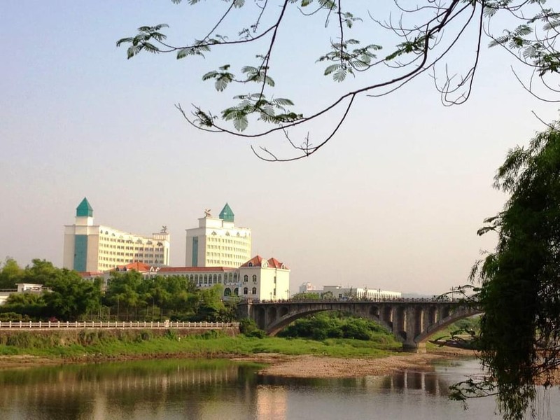 Cam tau luu thong tuyen bien gioi Quang Ninh de chong buon lau