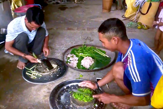 Nham mat nuot lieu mon ‘doc’ cua dong bao Ro Mam-Hinh-5