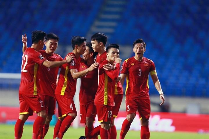 Tuyen Viet Nam dung o dau trong bang xep hang dac biet cua FIFA?