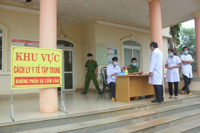 Nghin nguoi ve que tu vung dich, cac tinh phong COVID-19 the nao?-Hinh-19