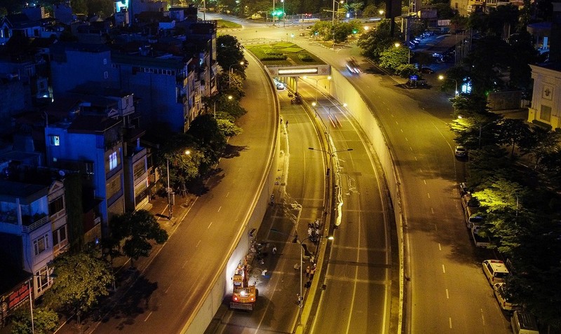 Ha Noi: Cam 1 chieu ham Kiem Lien, nguoi dan luu thong the nao?-Hinh-4