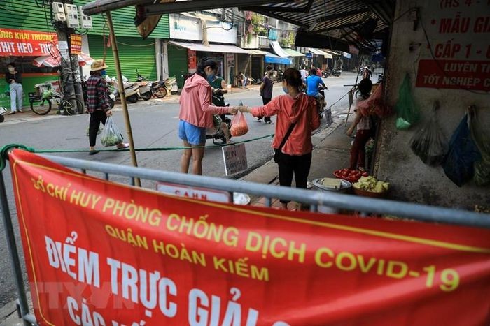 Cuoc song cua nguoi dan 3 'o dich' o Ha Noi dan binh thuong-Hinh-6