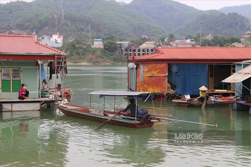 Cuoc song cua nguoi dan lang van chai giua long TP Hoa Binh-Hinh-4