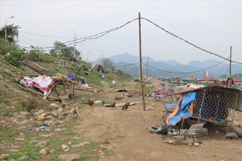 Cuoc song cua nguoi dan lang van chai giua long TP Hoa Binh-Hinh-9