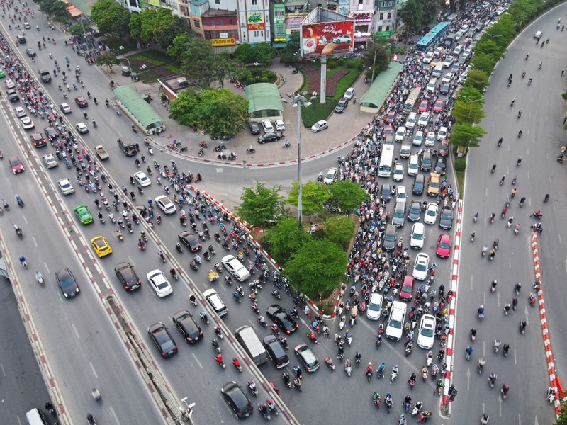 Canh bao un tac nang o Nga Tu So khi vanh dai 2 tren cao hoan thanh-Hinh-11