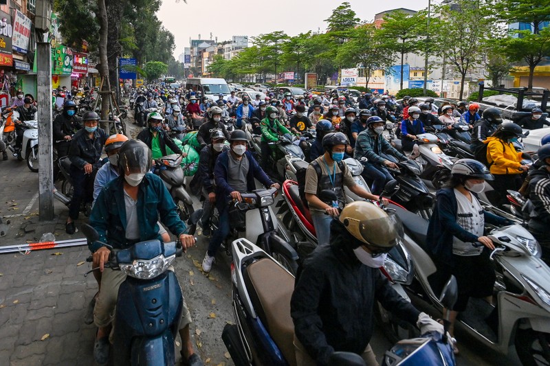 Canh bao un tac nang o Nga Tu So khi vanh dai 2 tren cao hoan thanh-Hinh-8