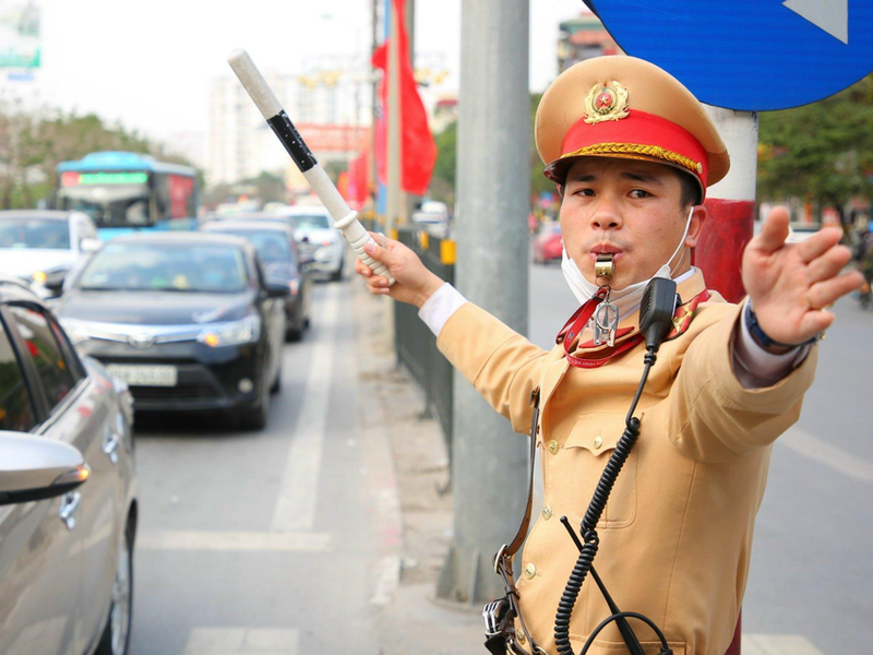 Tin sang 21/4: Thu tuong yeu cau dung thu phi, xa tram neu un tac trong le 30/4-Hinh-4