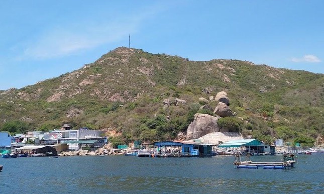 Dao Binh Ba dep tho mong tren vinh Cam Ranh-Hinh-4