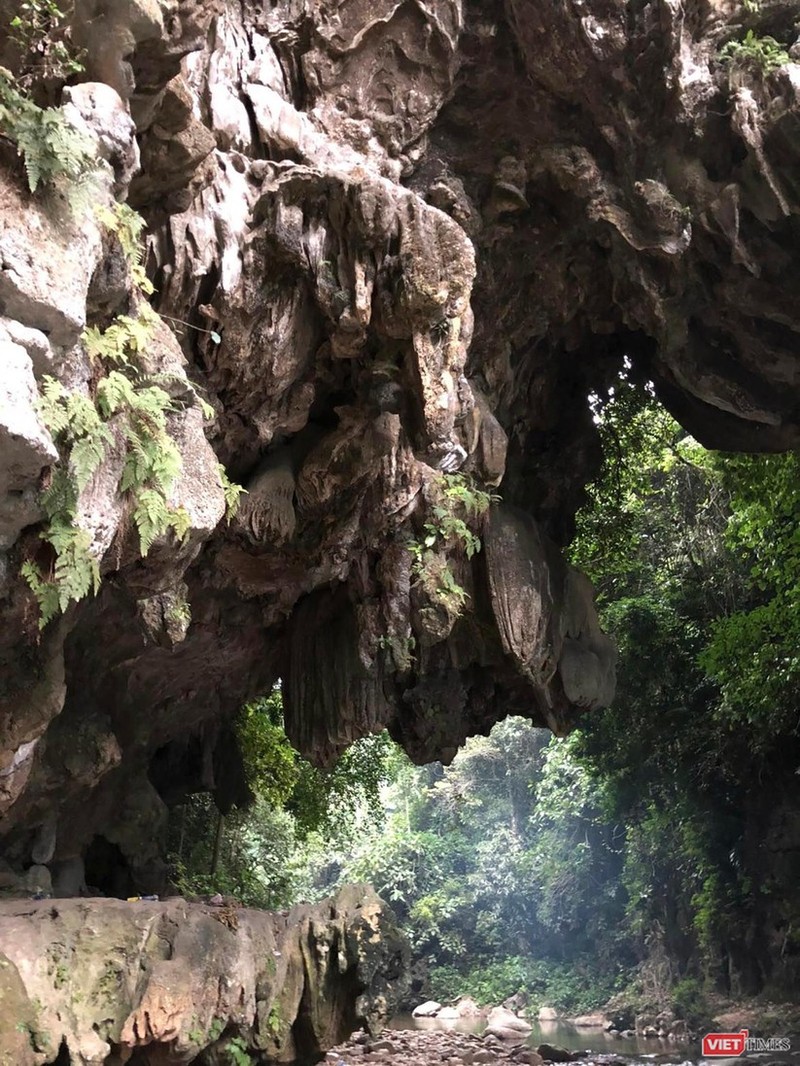 Quang Nam: Tuyet tac thien nhien Cong troi Dong Giang ngay xua va bay gio-Hinh-10