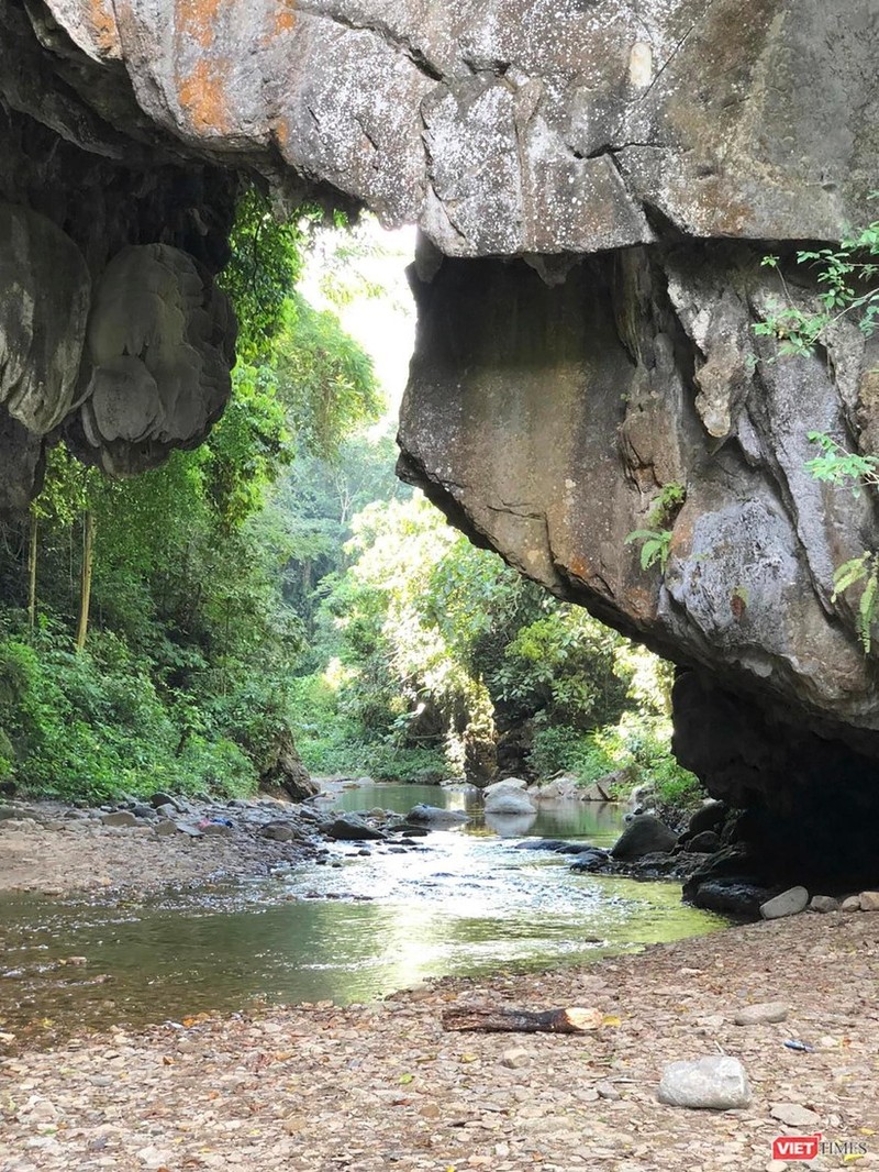 Quang Nam: Tuyet tac thien nhien Cong troi Dong Giang ngay xua va bay gio-Hinh-8