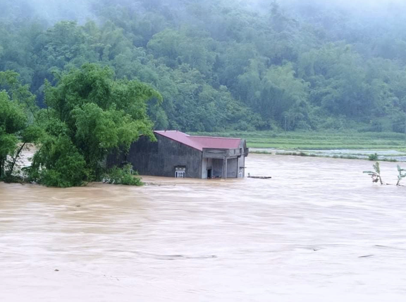 Lang Son: Mua lon bien pho thanh song, 1 nguoi tu vong-Hinh-13