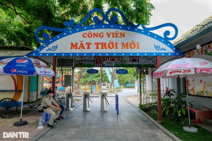 Vong du quay khong lo o cong vien nuoc Ho Tay 'thoi thop' cho chet-Hinh-4