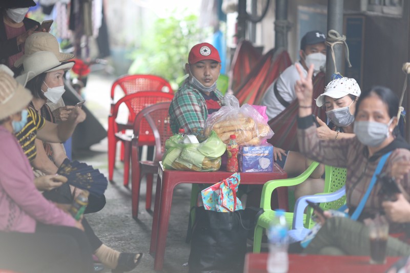 Hang chuc YouTuber den livestream phien xu Tinh That Bong Lai-Hinh-4