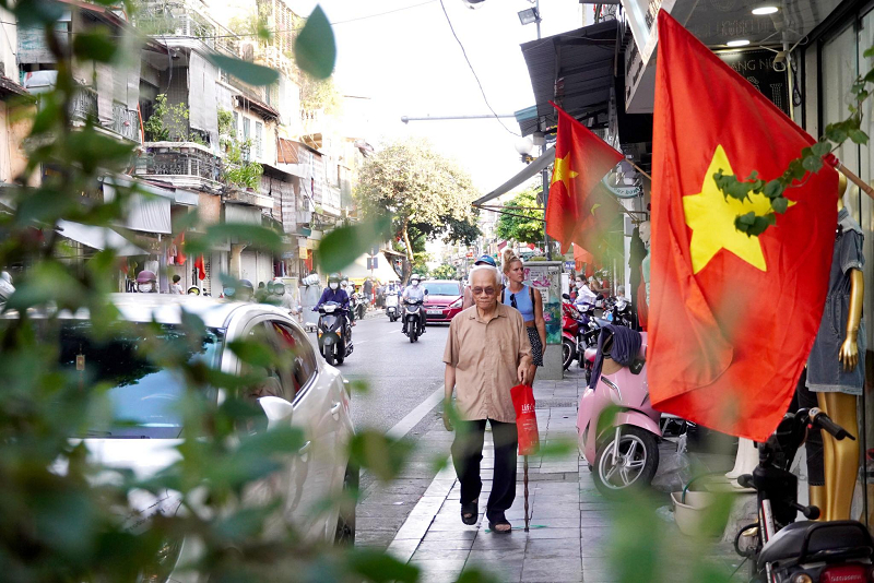 Ha Noi: Ruc ro co hoa chao mung ngay Quoc khanh 2/9-Hinh-10