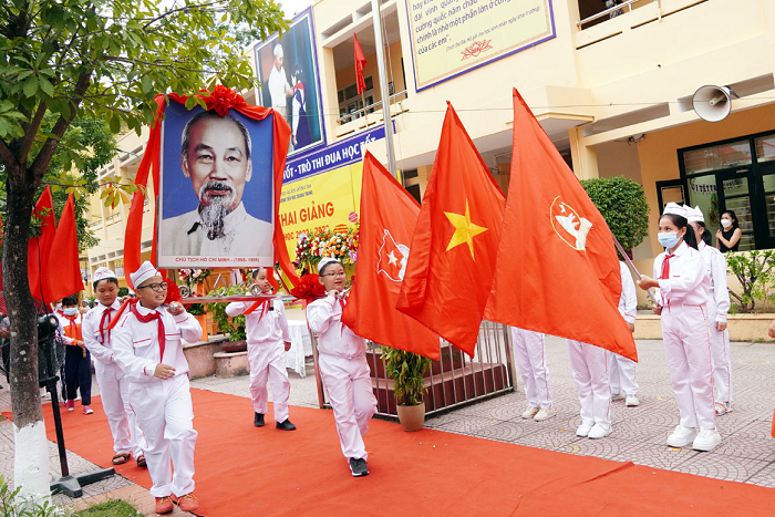 Sau 2 nam COVID-19, tre rang ro khi duoc den truong khai giang-Hinh-13