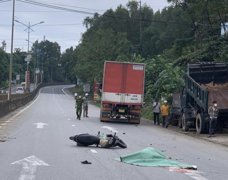 Tai nan giao thong tren QL 1A lam 1 nguoi tu vong thuong tam