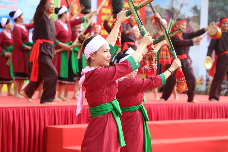 Quyen Chu tich nuoc Vo Thi Anh Xuan du “Ngay hoi Sac xuan tren moi mien To quoc“-Hinh-3