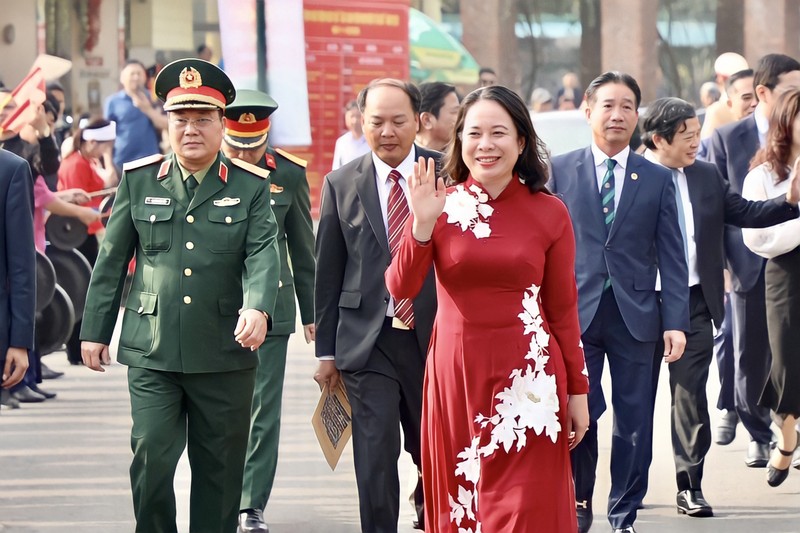 Quyen Chu tich nuoc Vo Thi Anh Xuan du “Ngay hoi Sac xuan tren moi mien To quoc“