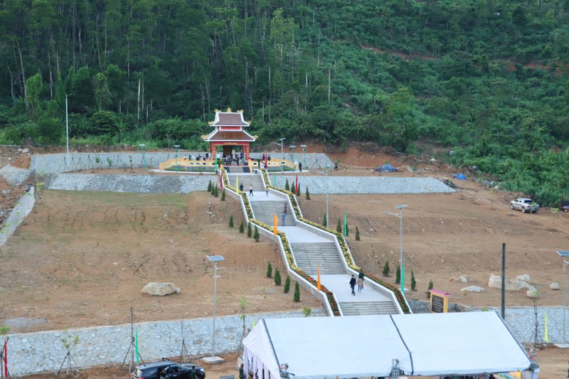 Khanh thanh Nha tuong niem liet si tren tuyen duong 71