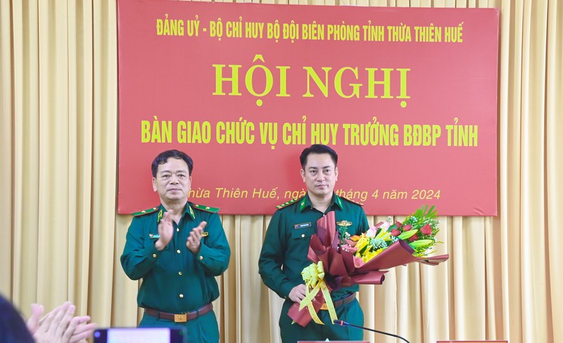 Thua Thien Hue co tan Chi huy truong Bo doi Bien phong
