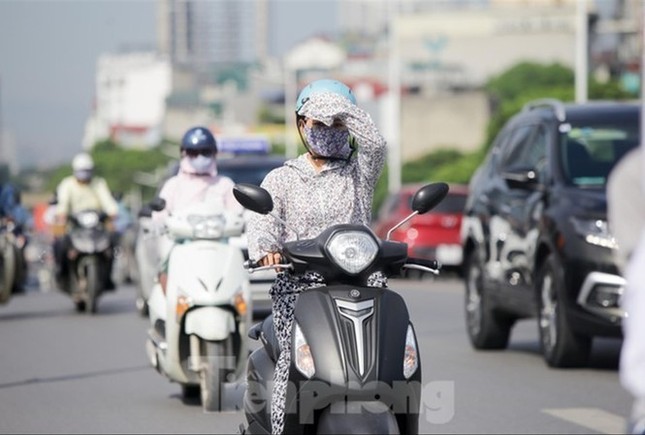 Du bao mien Bac nang nong keo dai, Nam Bo don mua dong