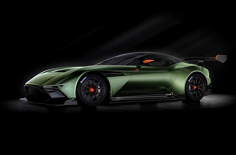 Sieu xe Aston Martin Vulcan chinh thuc lo dien truoc Geneva 2015