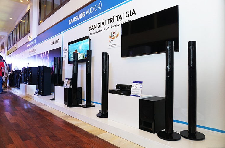 Can canh loat TV moi cua Samsung trong nam 2015-Hinh-8