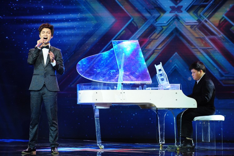 Hoang tu buon cua The X-Factor 2016 lay nuoc mat khan gia-Hinh-2