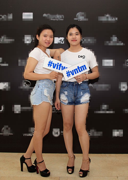 Thi sinh doi mua di so tuyen Vietnams Next Top Model 2016-Hinh-5