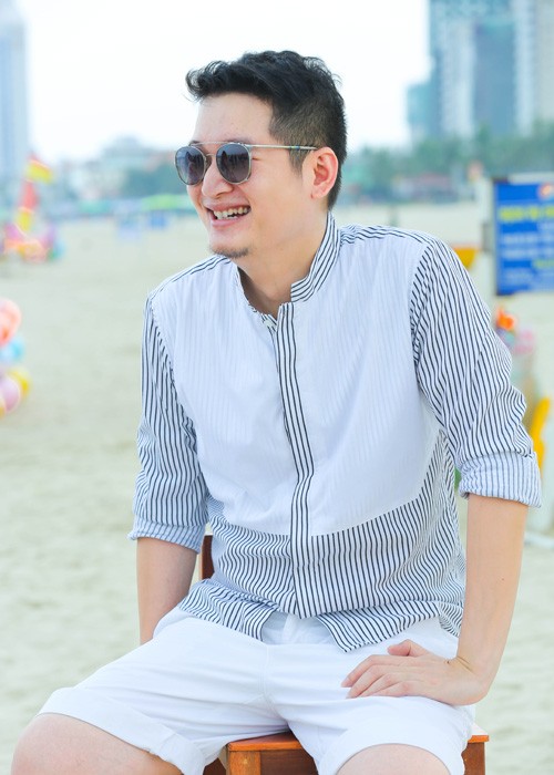Giam khao Next Top Model gay chu y voi sieu xe limousine-Hinh-8