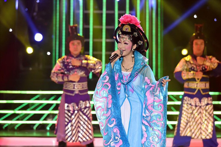 Nhin lai chang duong cua Hoa Minzy trong Guong mat than quen-Hinh-10