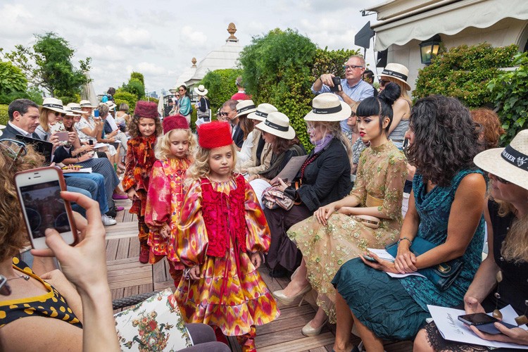 Jessica Minh Anh long lay du Tuan le thoi trang Paris-Hinh-2