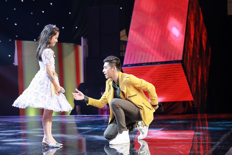 The Voice Kids 2016 Noo Phuoc Thinh ap dao Dong Nhi-Hinh-3