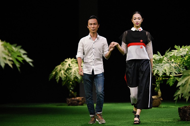 BST an tuong tai khai mac Vietnam Fashion Week Spring Summer 2017-Hinh-12