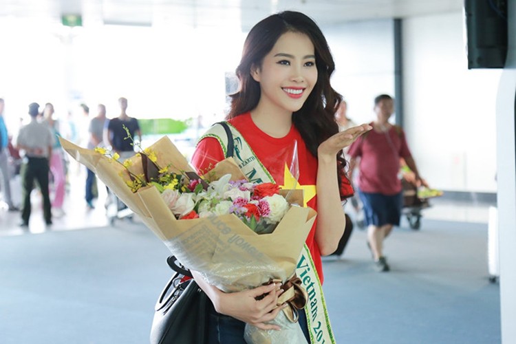 Hinh anh dau tien cua Hoa khoi Nam Em tai Miss Earth-Hinh-7