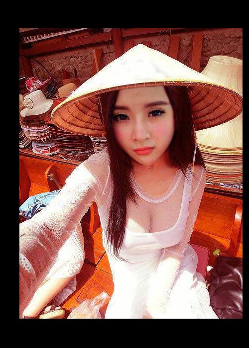 Loat ao dai cach tan bi che phan cam cua sao Viet-Hinh-10