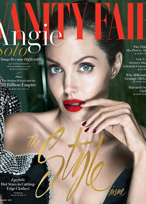 Angelina Jolie mac chung liet co mat khien fan soc