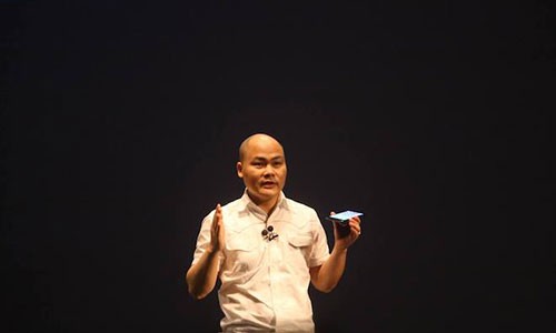 Nhung phat ngon “chat” cua Nguyen Tu Quang tai su kien Bphone 2017