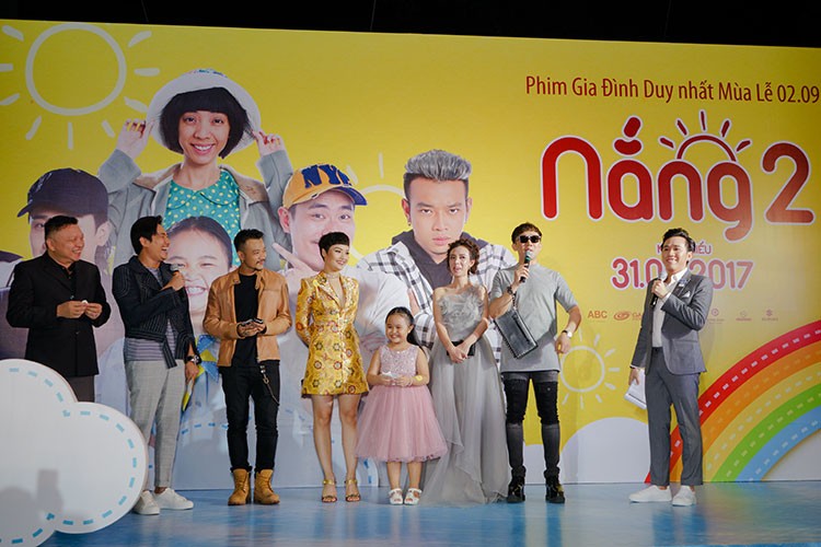Vang Nha Phuong, Truong Giang le bong di xem phim “Nang 2“-Hinh-15