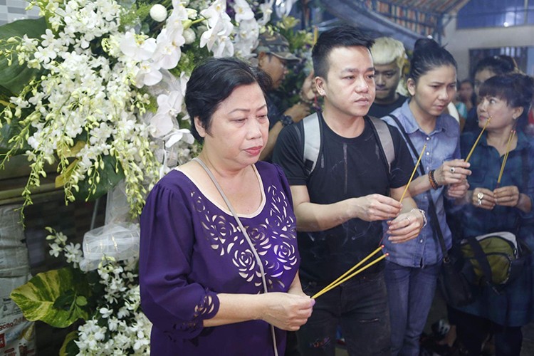 Sao Viet dau buon den vieng nghe si Khanh Nam-Hinh-10