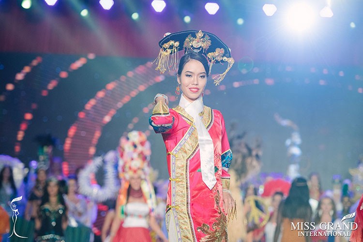 Het hon nhan sac Lan Khue phien ban loi thi Miss Grand International-Hinh-2