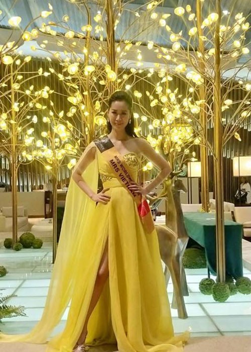Duong Thuy Linh dang quang Mrs Worldwide 2018-Hinh-3
